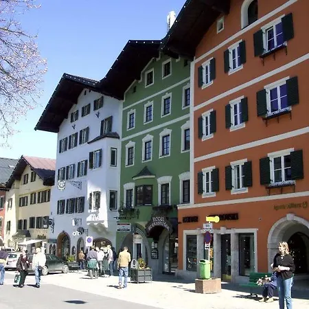 Strasshofer *