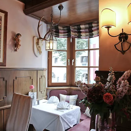 Strasshofer Apartment *